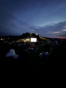 Plenerowe KIno MARZENIE, seans na Cieńkowie